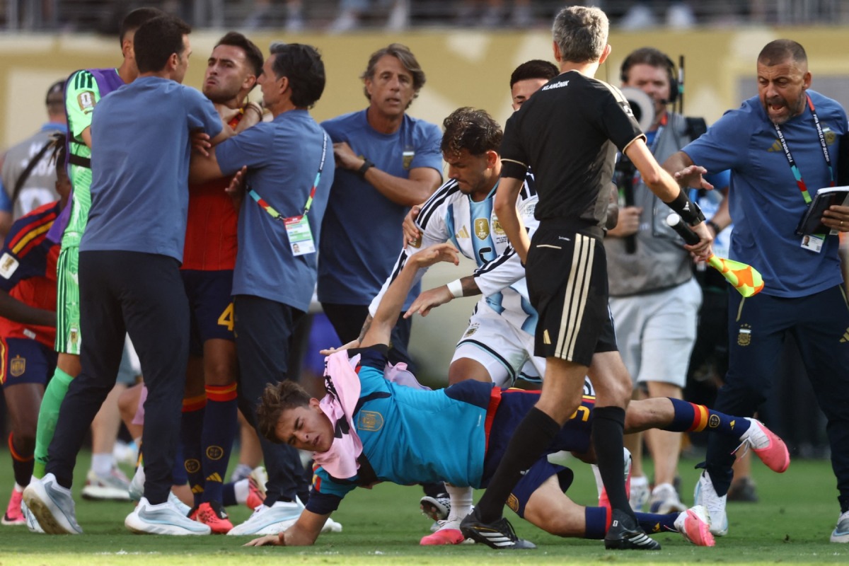 Argentina's midfielder #05 Leandro Paredes (top) clashes with Spain's midfielder #09 Gavi during the 2026 World Cup football tournament final match between Spain and Argentina at the New York/New Jersey Stadium in East Rutherford on July 19, 2026. (Photo by CHARLY TRIBALLEAU / AFP)