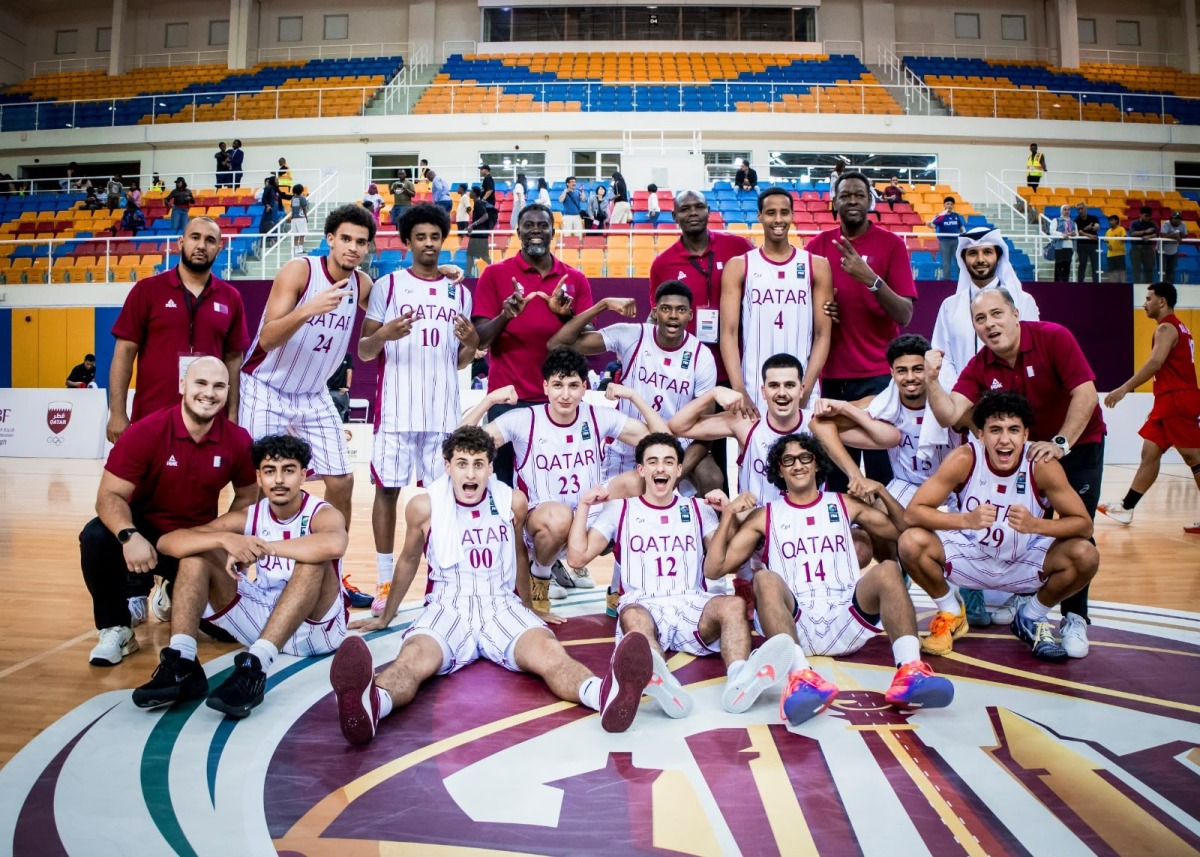 Qatar U-18 players and officials.