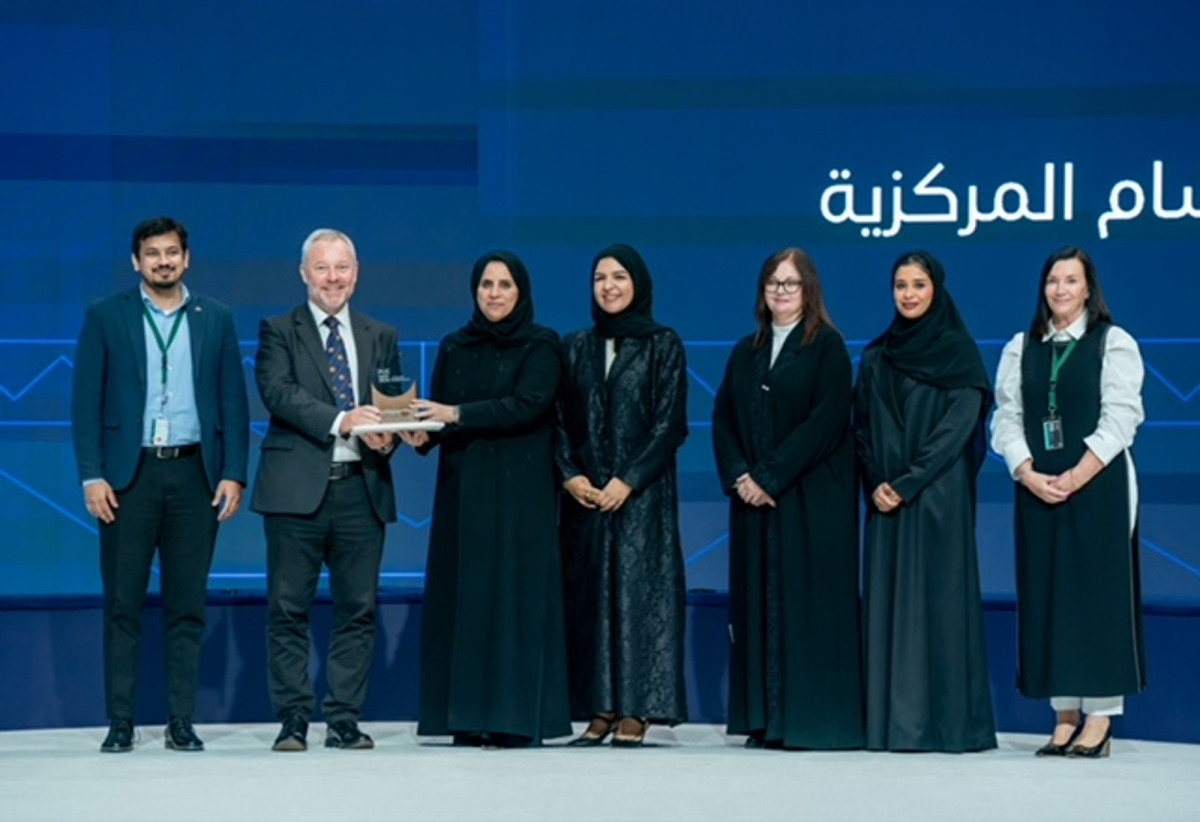 QF’s PUE President Abeer Al-Khalifa honouring winners of the Pre-University Education Awards 2026. 