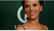 Actor and honoree Scarlett Johansson poses at Variety's Power of Women Luncheon in Beverly Hills, California U.S., October 14, 2016. REUTERS/Mario Anzuoni/File Photo