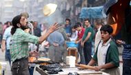 A man makes bread in Aleppo, Syria, October 25, 2016 (REUTERS / Abdalrhman Ismail) 
