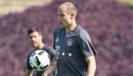 Bayern Munich's German defender Holger Badstuber takes part in a training session at the Aspire Academy in Doha on January 8, 2017. / AFP / KARIM JAAFAR

