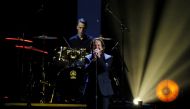 32nd Annual Rock & Roll Hall of Fame Induction Ceremony - Show – New York City, U.S., 07/04/2017 – Eddie Vedder of Pearl Jam performs. REUTERS/Lucas Jackson
