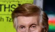 Sumner Redstone in Westwood, California October 1, 2012  (AFP / Joe Klamar) 