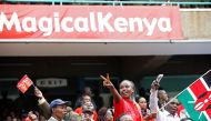 People cheer as they wait for the inauguration ceremony to swear in Kenya's President Uhuru Kenyatta at Kasarani Stadium in Nairobi, Kenya November 28, 2017. REUTERS/Baz Ratner
