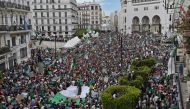  Algerian protesters gather during an anti-government demonstration outside La Grande Poste (main post office) in the centre of the capital Algiers on May 17, 2019. (AFP / RYAD KRAMDI)