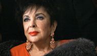 Elizabeth Taylor arrives for a play in Los Angeles in this December 1, 2007 file photo. REUTERS/Mario Anzuoni/Files
