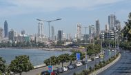 A general view shows deserted roads with minimal traffic near the sea front in mumbai on March 19, 2020. / AFP / Punit PARANJPE