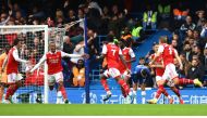 Arsenal's Gabriel Magalhaes celebrates scoring their goal with teammates during the EPL match against Chelsea at Stamford Bridge, London, on November 6, 2022.  REUTERS/Hannah Mckay 
