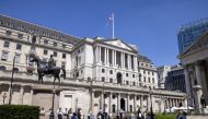 Pedestrians outside the Bank of England. (Photo by Jason Alden/Bloomberg)