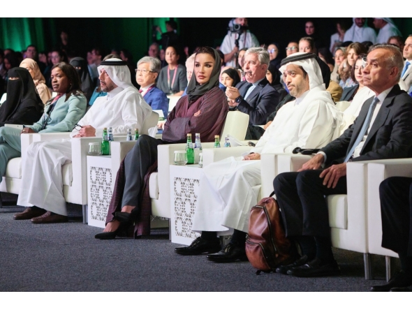 Chairperson of Qatar Foundation H H Sheikha Moza bint Nasser; Minister of Public Health H E Mansoor bin Ebrahim bin Saad Al Mahmoud, officials and participants during the opening of the Precision Medicine and the Future of Genomics Summit yesterday. 