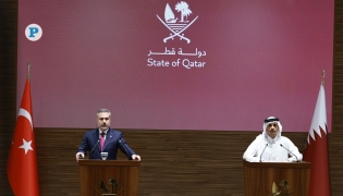 Prime Minister and Minister of Foreign Affairs H E Sheikh Mohammed bin Abdulrahman bin Jassim Al-Thani and Minister of Foreign Affairs of Turkiye H E  Hakan Fidan addressing a joint press conference in Doha yesterday. Pic: Rajan Vadakkemuriyil / The Peninsula
