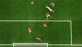 Lionel Messi #10 of Argentina shoots while Marco Friedl #23 of Austria blocks during the FIFA World Cup 2026 Group J match between Argentina and Austria at Dallas Stadium on June 22, 2026 in Arlington, Texas. (Photo by Stacy Revere / GETTY IMAGES NORTH AMERICA / Getty Images via AFP)