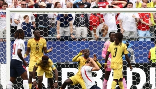 England's forward #09 Harry Kane (C) reacts after missing a goal opportunity during the 2026 World Cup Group L football match between England and Ghana at the Boston Stadium in Foxborough on June 23, 2026. (Photo by CHARLY TRIBALLEAU / AFP)