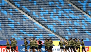 Canada’s players take part in a training session in Carson. (AFP)