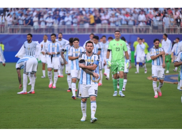 Lionel Messi #10 of Argentina looks on prior to the FIFA World Cup 2026 Quarter Final match between Argentina and Switzerland at Kansas City Stadium on July 11, 2026 in Kansas City, Missouri. David Ramos/Getty Images/AFP (Photo by David Ramos / GETTY IMAGES NORTH AMERICA / Getty Images via AFP)