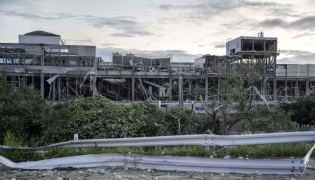 Damage is seen to part of the Aeon Mall Kumamoto in Kashima, Kumamoto Prefecture, on July 29, 2026 after an earthquake struck the area. (Photo by Yuichi Yamazaki / AFP)
