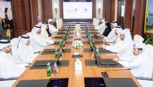 The General Authority of Customs and the General Tax Authority officials during the meeting.
