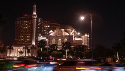 Motorists drive past the Hamad bin Jassim bin Jaber Al Thani Mosque at the Pearl Island in Doha on August 13, 2026. (Photo by KARIM JAAFAR / AFP)
