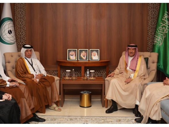 Minister of State for Foreign Affairs H E Sultan bin Saad Al Muraikhi and Deputy Minister of Foreign Affairs of the Kingdom of Saudi Arabia H E Eng. Waleed bin Abdulkarim Al Khereiji during the meeting.
