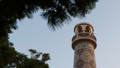 The Katara Mosque, also known as Qatar's Turquoise Mosque, designed by Turkish architect Zeynep Fadillioglu, is seen in Doha's Katara Cultural Village on August 27, 2026. (Photo by KARIM JAAFAR / AFP)