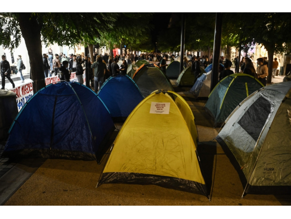 Students set up a symbolic encampment in the Agias Sofias square in Thessaloniki on October 20, 2026. (Photo by Sakis Mitrolidis / AFP)