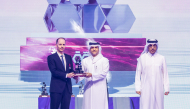 Deputy Prime Minister and Minister of State for Defence H E Sheikh Saud bin Abdulrahman bin Hassan bin Ali Al Thani alongside Minister of Labour H E Dr. Ali bin Samikh Al Marri presenting the award to Group CEO of Commercial Bank Stephen Moss. 