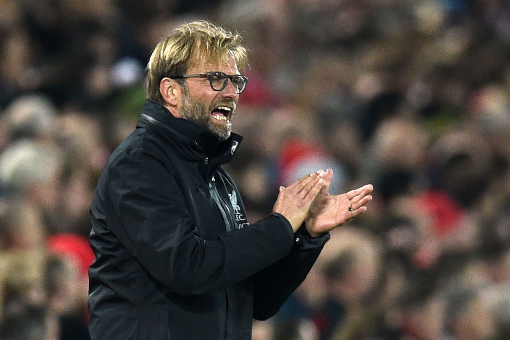 Liverpool's German manager Jurgen Klopp gestures on the touchline during the EFL (English Football League) Cup fourth round match between Liverpool and Tottenham Hotspur at Anfield in Liverpool north west England on October 25, 2016. AFP / Oli Scarff 