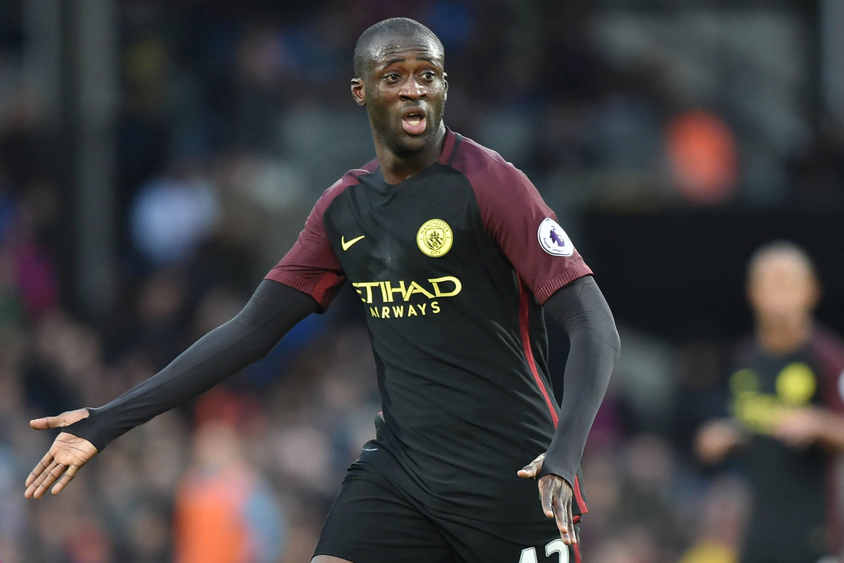 Manchester City's Ivorian midfielder Yaya Toure calls for the ball during the English Premier League football match between Crystal Palace and Manchester City at Selhurst Park in south London on November 19, 2016. (AFP / OLLY GREENWOOD)