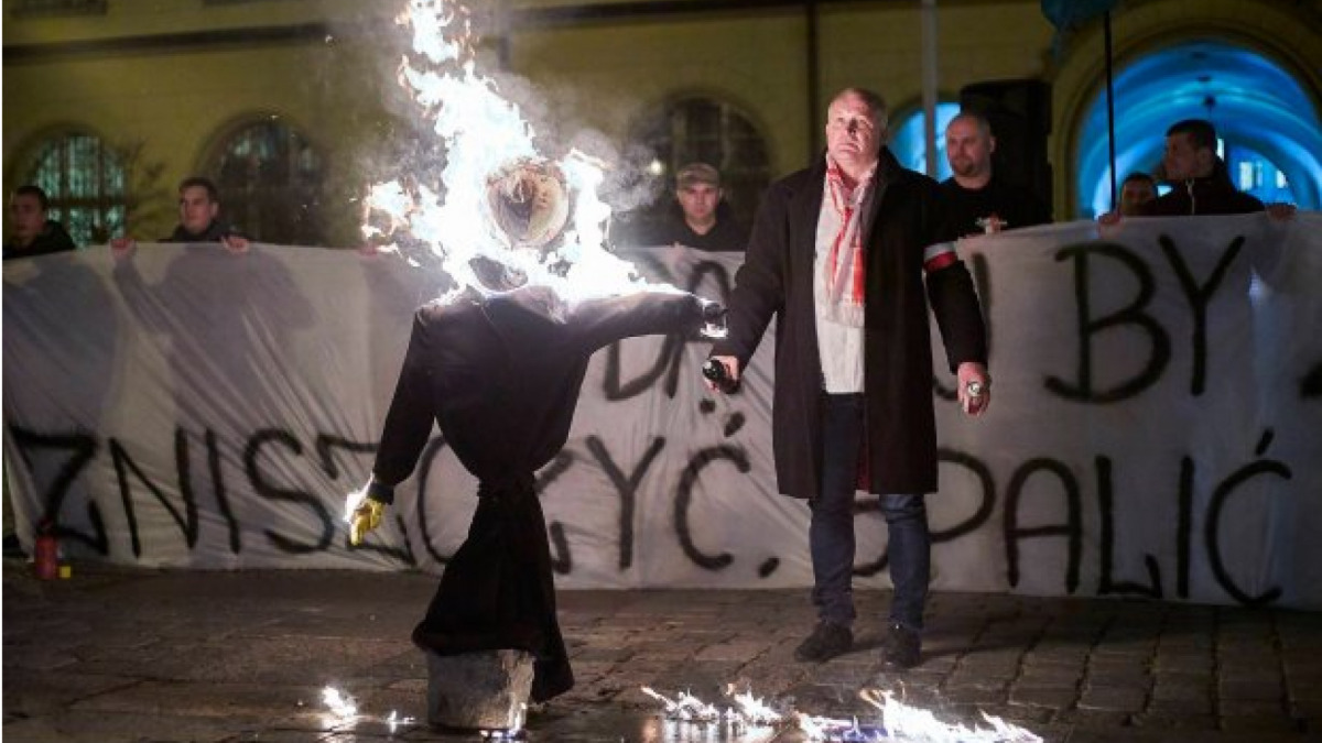 Photo courtesy: Anti-Semitism Watch..com