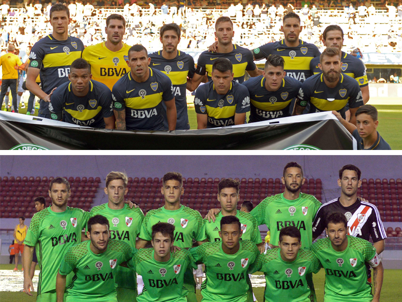 TOP: Boca Juniors football team players with a banner to pay homage for Chapecoense's football team. DOWN: River Plate football team players -wearing the Brazil's Chapecoense jersey (AFP / ALEJANDRO PAGNI)