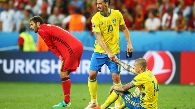 Zlatan Ibrahimovic & Victor Lindelof 
