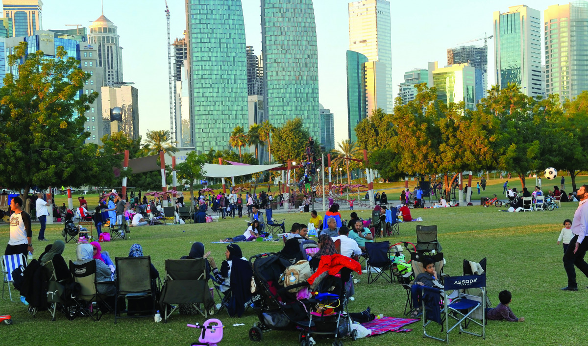 Families enjoying a cool weekend at the Dafna Park yesterday. Pic: Kammutty V P / The Peninsula