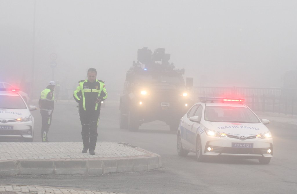 Police vehicles patrol during a trial for Turkish soldiers accused of attempting to assassinate President Tayyip Erdogan on the night of the failed July 15 coup in Mugla, Turkey, February 28, 2017. REUTERS/Kenan Gurbuz
