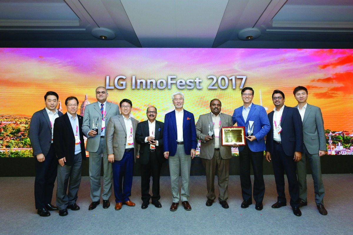 Video Home officials along with Kevin Cha, Regional CEO, LG MEA; Y G Choi, President, L G Gulf and S H Park, LG Service, Managing Director. 
