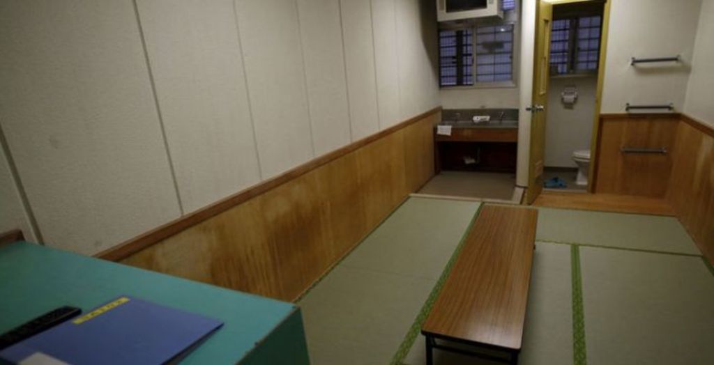 FILE PHOTO: An inside view of a shared cell is seen at the East Japan Immigration Center in Ushiku, Ibaraki prefecture, Japan, March 19, 2015. REUTERS/Yuya Shino/File Photo.