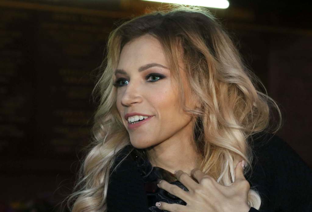 Russian singer Yulia Samoylova talks to journalists before a concert during the Victory Day celebrations, marking the 72nd anniversary of the victory over Nazi Germany in World War Two, in the port city of Sevastopol, Crimea, May 9, 2017. REUTERS/Pavel Re