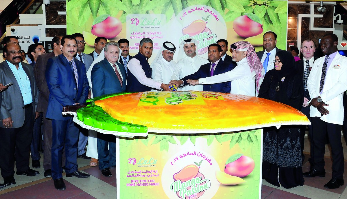Ambassador of India to Qatar, P Kumaran, inaugurating the Mango Festival — Mango Passion 2017 — at the D-Ring Road branch of Lulu Hypermarket yesterday. Lulu Group Director, Mohamed Althaf, several dignitaries from the Ministry, retail/FMCG sectors, diffe