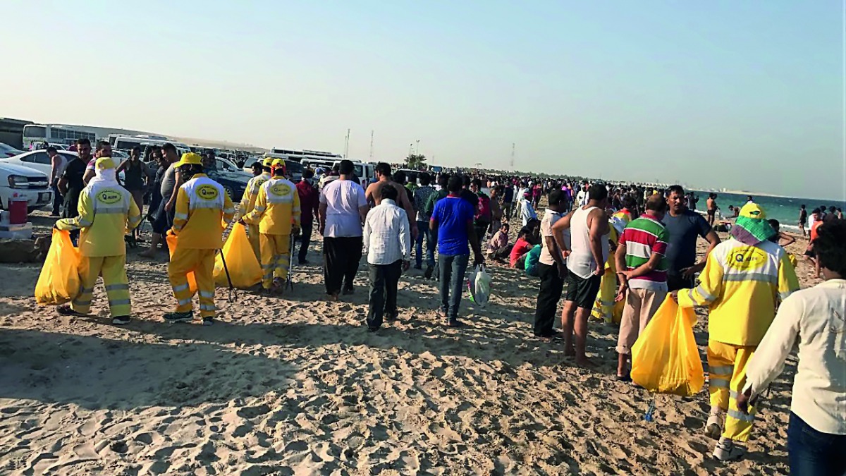 Personnel from the General Cleanness Department of the Ministry of Municipality and Environment conduct cleaning drive at various part of the country. 