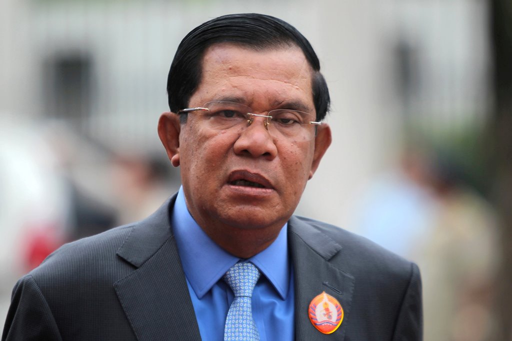 File photo: President of the ruling Cambodian People's Party and Prime Minister Hun Sen attends a ceremony to mark the 65th anniversary of the establishment of the party in Phnom Penh June 28, 2016. REUTERS/Samrang Pring/File Photo