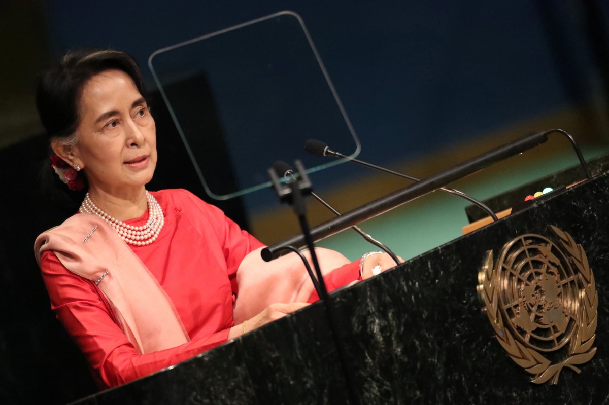 Myanmar's Minister of Foreign Affairs Aung San Suu Kyi addresses the 71st United Nations General Assembly in Manhattan, New York, U.S. September 21, 2016. Reuters/Carlo Allegri