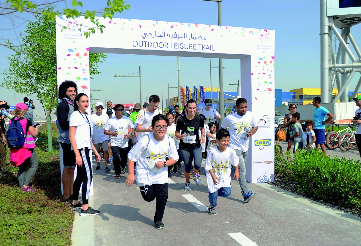 Hundreds walked, ran and cycled around Doha Festival City’s new Outdoor Leisure Trail, which was officially opened on Saturday. Pics: Abdul Basit / The Peninsula