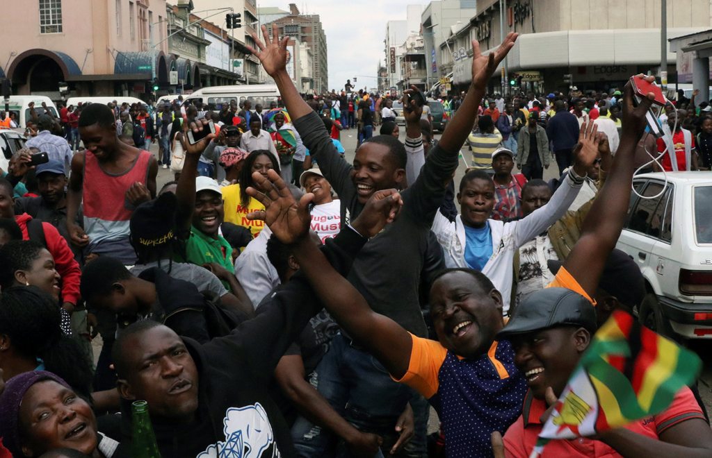 Protesters calling for Zimbabwean President Robert Mugabe to step down take to the streets in Harare, Zimbabwe November 18, 2017. REUTERS/Philimon Bulawayo