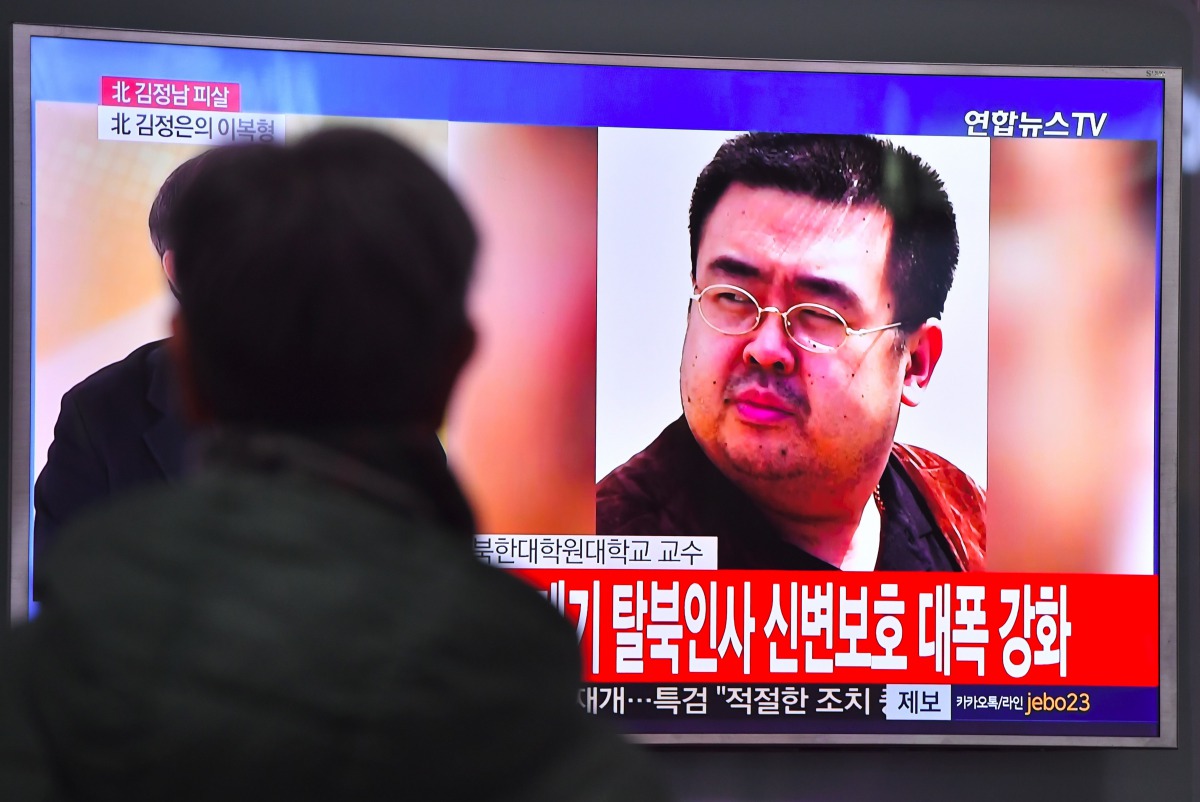Kim Jong-Nam had 12 tablets of Atropine in his backpack when he was attacked, said defence lawyer Gooi Soon Seng, citing testimony from the ongoing trial of the two women accused of killing him.