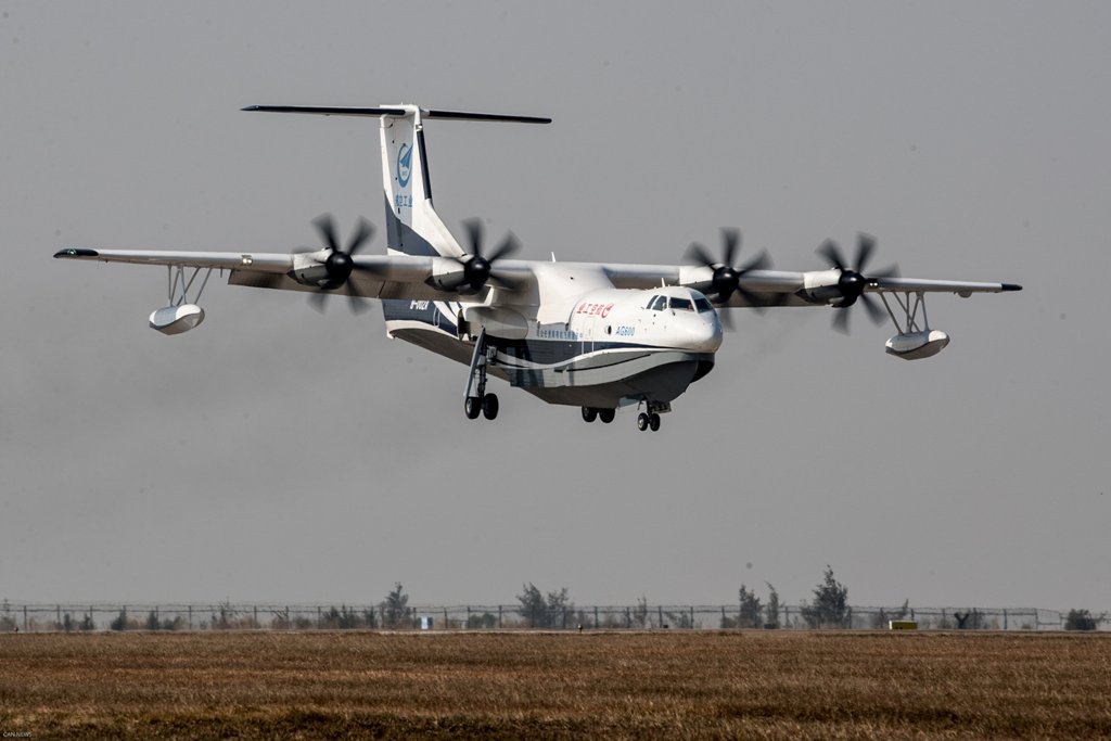 China's domestically developed AG600, the world's largest amphibious aircraft, is seen during its maiden flight in Zhuhai, Guangdong province, China December 24, 2017. REUTERS/Stringer 