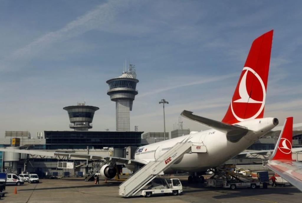 (FILE PHOTO) A Turkish Airlines (THY) aircraft is parked at Ataturk International airport in Istanbul, Turkey, March 24, 2017. REUTERS/Murad Sezer