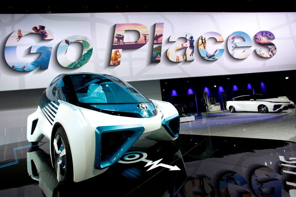FILE PHOTO: The Toyota FCV Plus hydrogen fuel cell concept vehicle is seen during the North American International Auto Show in Detroit, Michigan, U.S., January 10, 2017. REUTERS/Brendan McDermid/File Photo