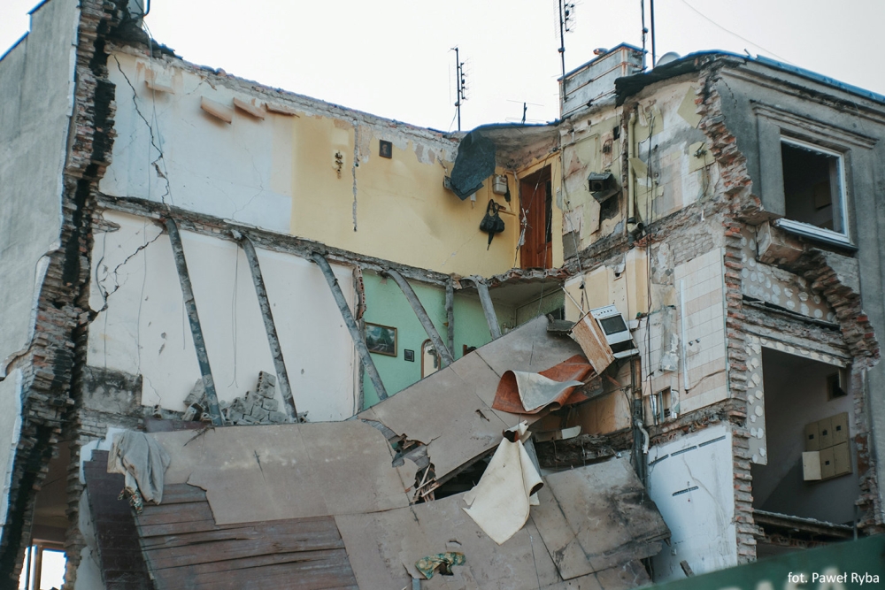 A general view of a collapsed building is seen in Poznan, Poland, March 4, 2018 in this picture obtained from social media. Courtesy of Instagram/ @PAWEL_ALTERNATYWNA /via Reuters