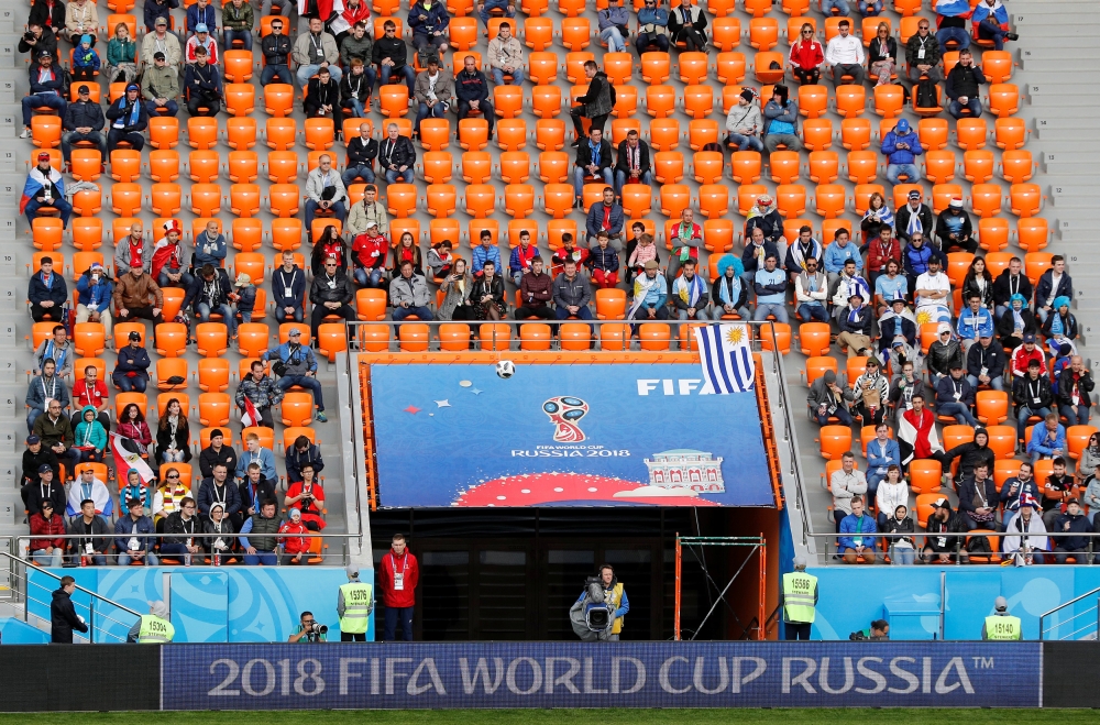  General view of empty seats during the match (REUTERS/Darren Staples)