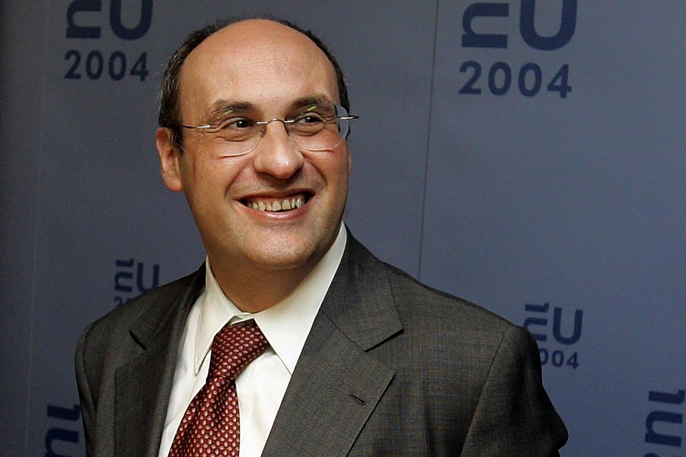 European Commissioner for Justice and Home Affairs Antonio Vitorino smiles following a meeting between the EU and the US in The Hague, on September 18, 2004. AFP / ANP / Robert Vos